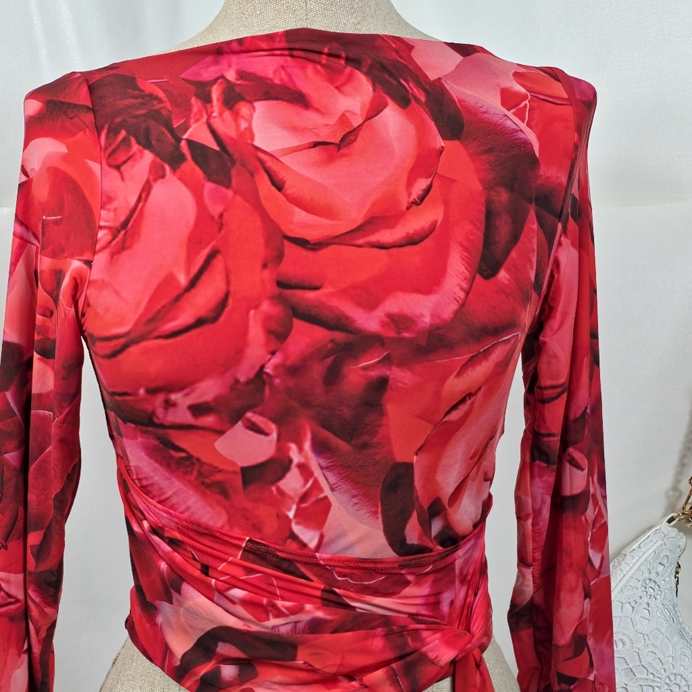 Naked Wardrobe Top Bare Body Rouge Rose Print Tie Size S NWT Crop Wrap - Picture 7 of 7